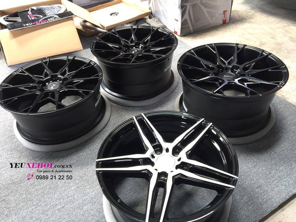 NICHE  STACCATO M182  TURIN  M169  BMW 428I 320