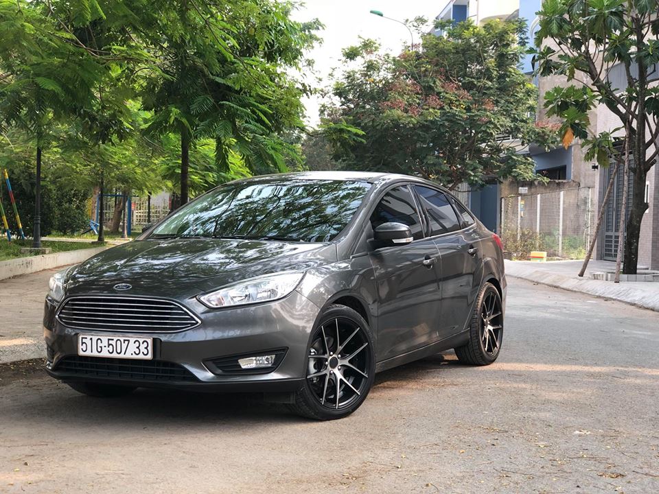 FORD FOCUS | CERAMICS GYEON | 18 INCHES NICHE